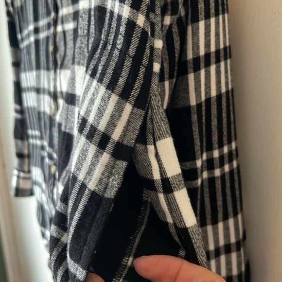 Jach's Girlfriend Plaid Soft Flannel Warm Shirt Black & White w/ Pockets Medium - Picture 3 of 14